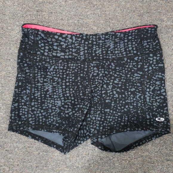 Athletic shorts - Picture 1 of 3